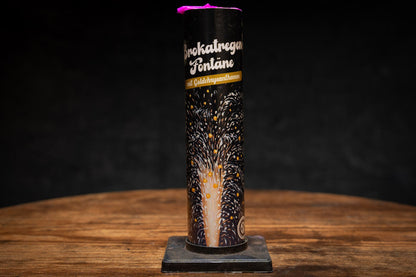 Brokatregen-Fontäne mit Goldchrysanthemen